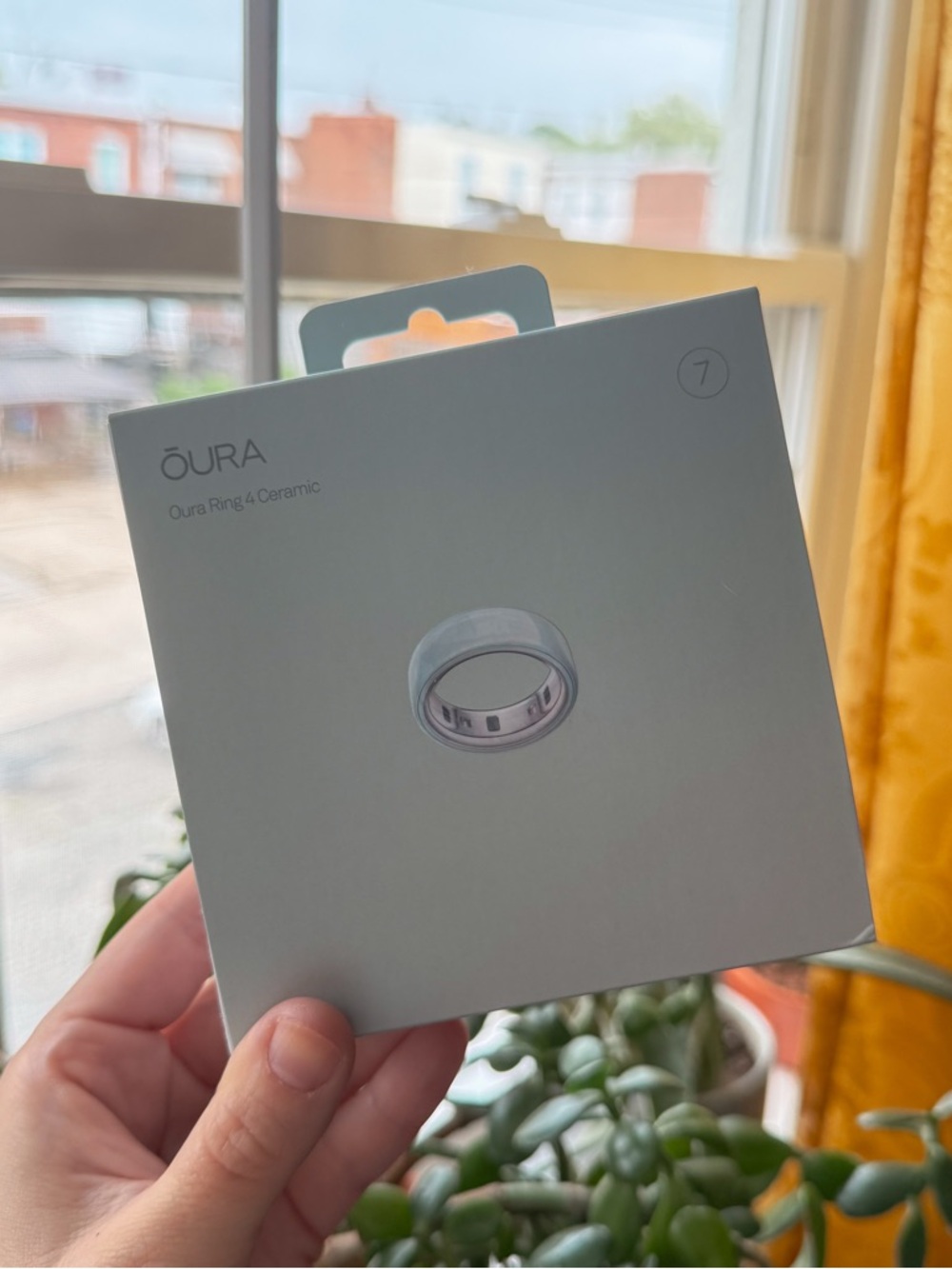 Oura Ring Size 7 - Ceramic (Tide)